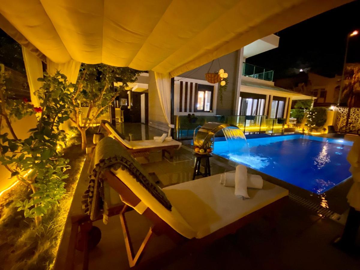 Villa Annabell1 With Swimming Pool And Jacuzzi, 3 Floors *