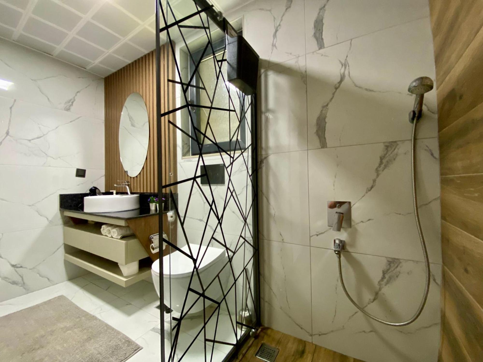 Villa Annabell1 With Swimming Pool And Jacuzzi, 3 Floors