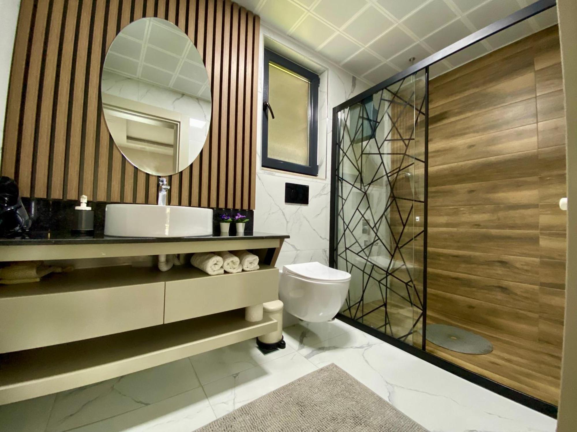 Villa Annabell1 With Swimming Pool And Jacuzzi, 3 Floors