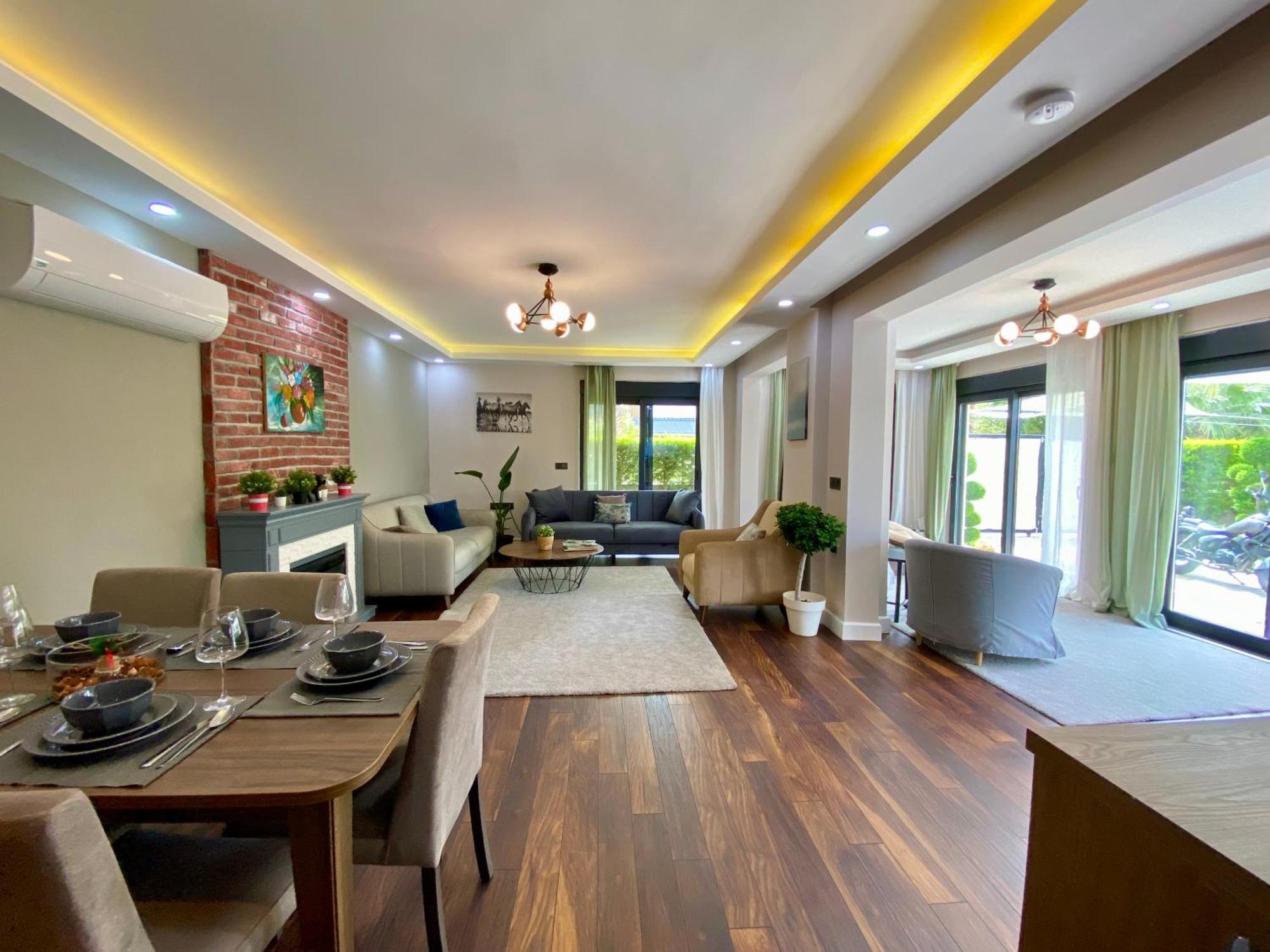 Villa Annabell1 With Swimming Pool And Jacuzzi, 3 Floors