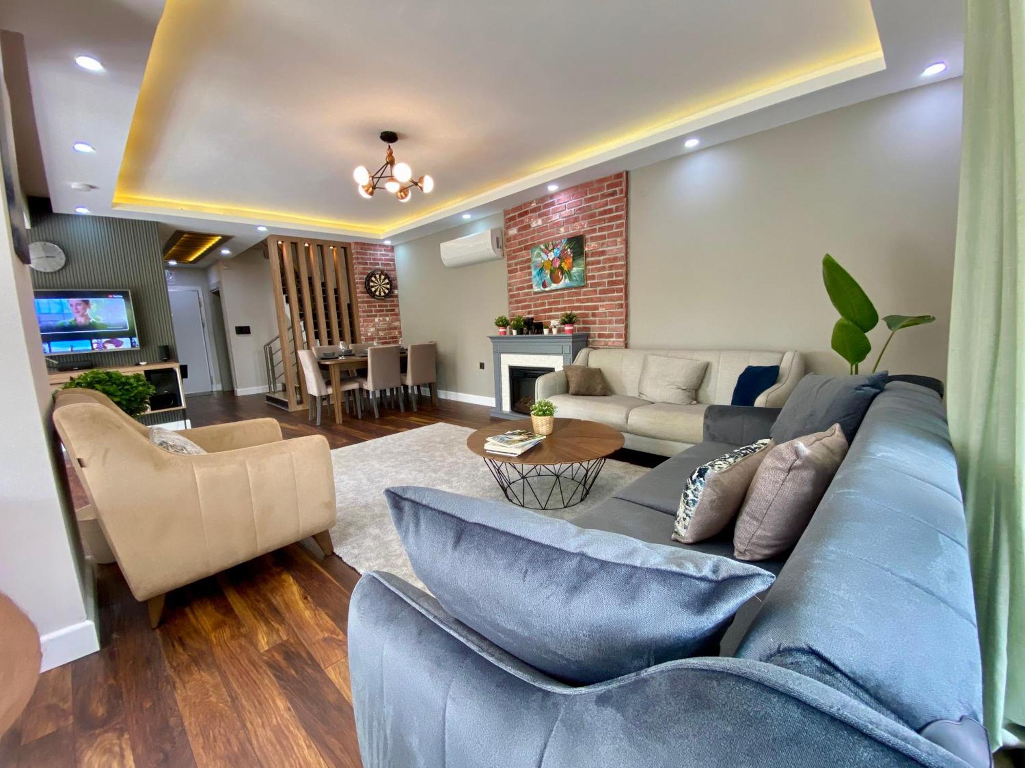 Annabell1 With Swimming Pool And Jacuzzi, 3 Floors
