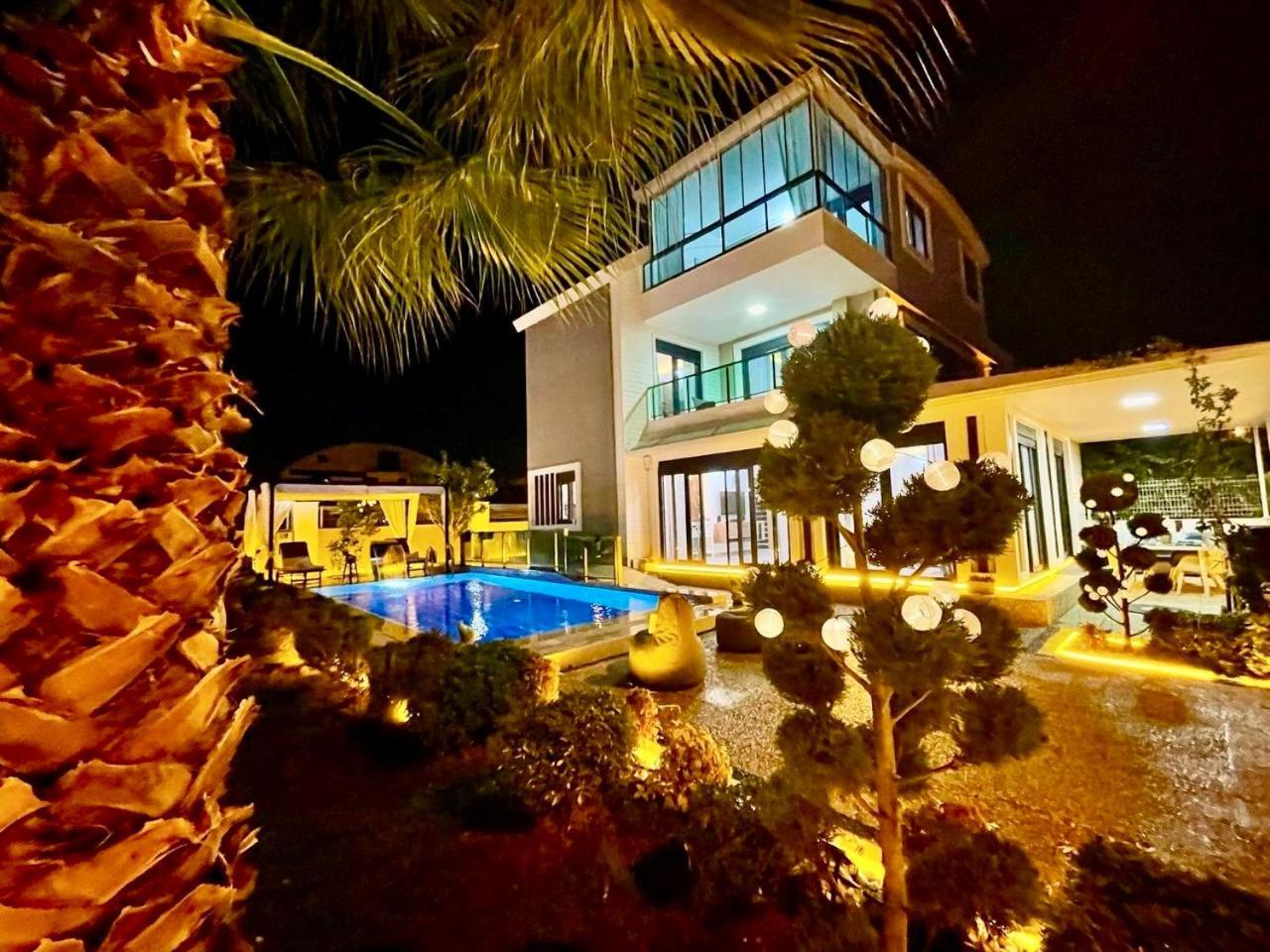 Annabell1 With Swimming Pool And Jacuzzi, 3 Floors Villa Belek