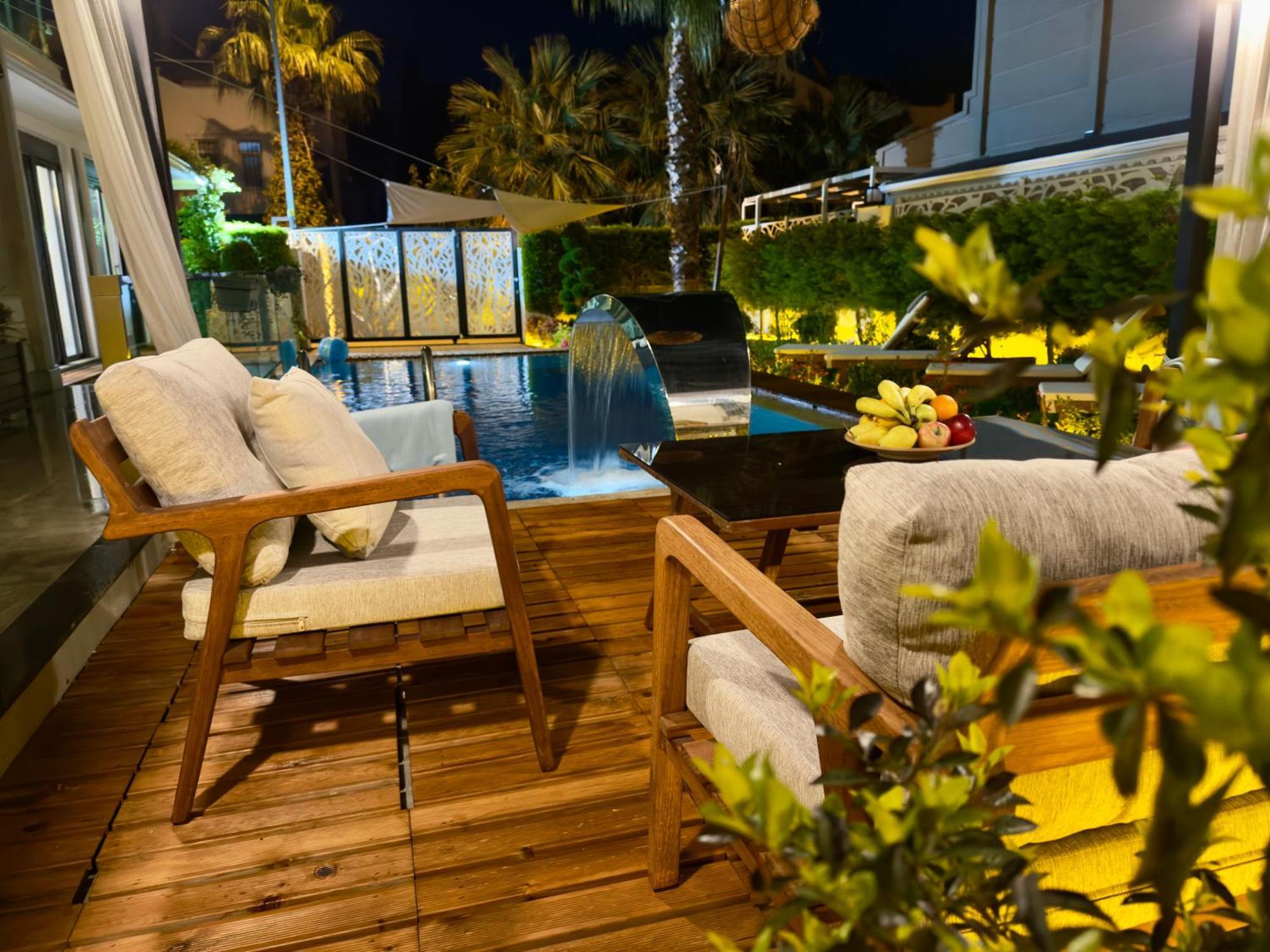Villa Annabell1 With Swimming Pool And Jacuzzi, 3 Floors Belek