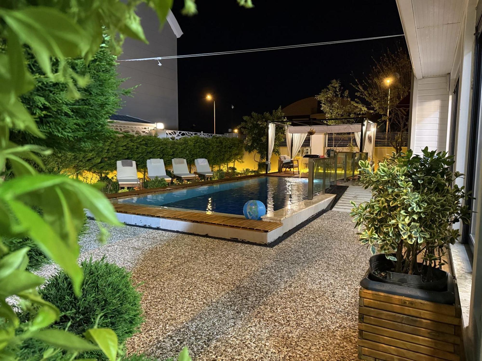 Annabell1 With Swimming Pool And Jacuzzi, 3 Floors Villa *